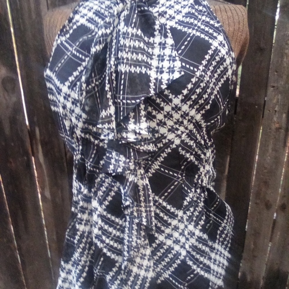 Sleeveless blouse